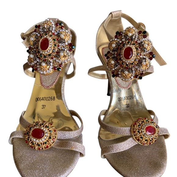 Elegant Gold Glitter Heels with Jewel Embellishments – Size 37 - Picture 3 of 5